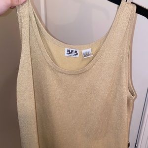 Gold tank top NEK